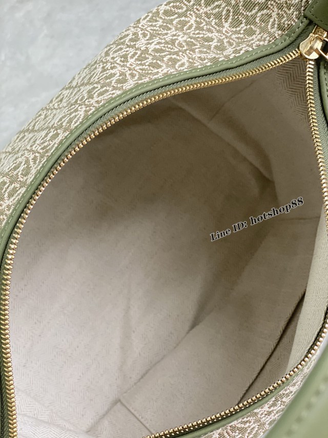 Loewe專櫃2022新款大號便當包飯盒包 羅意威Cubi Anagram腋下包 lyw1337